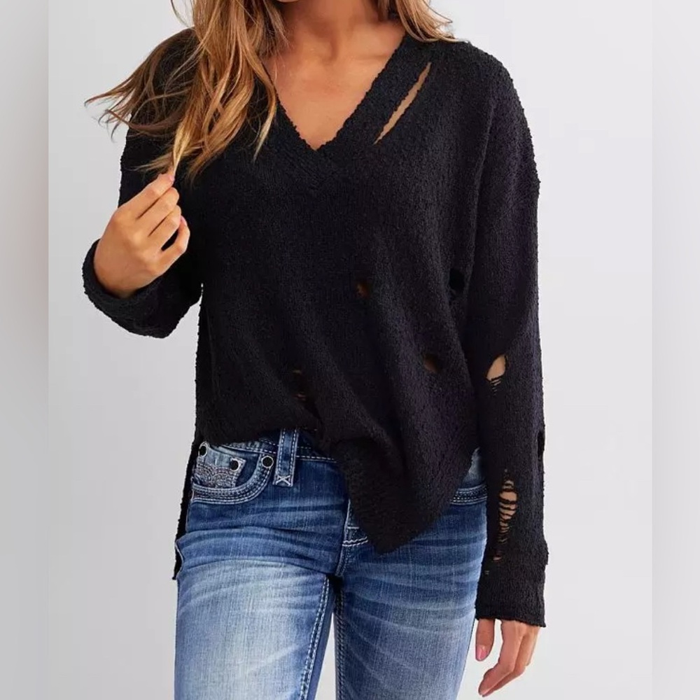 FATE ShreddedNubby Knit V-Neck Sweater, size L